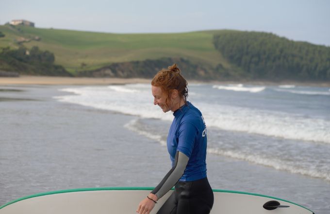 clase de surf en oyambre