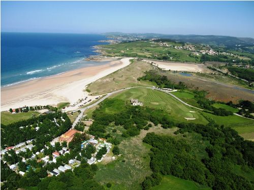 vista aérea del camping oyambre elementsurf surfcamp cantabria