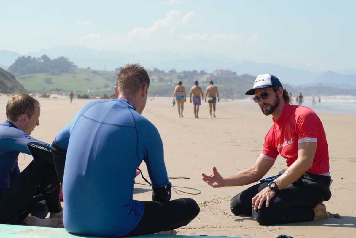 reglas del surf para comportamiento fuera del agua