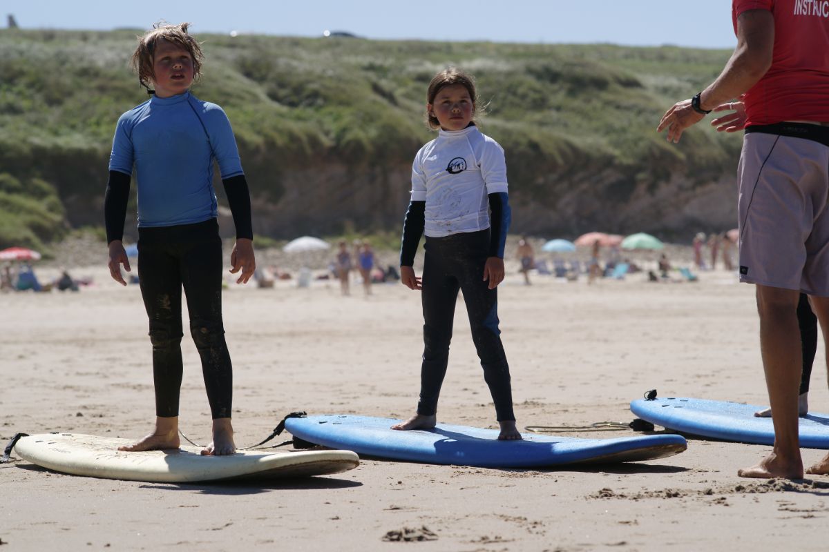 surf desde pequeños elementsurf surfcamp cantabria